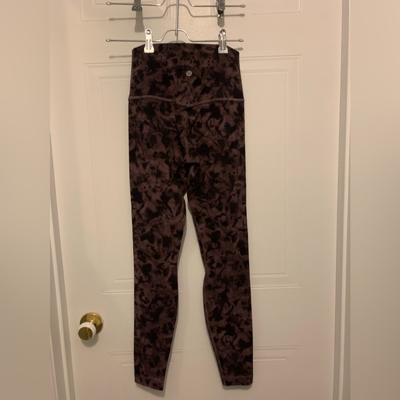 Lululemon Leggings - Picture 1 of 3